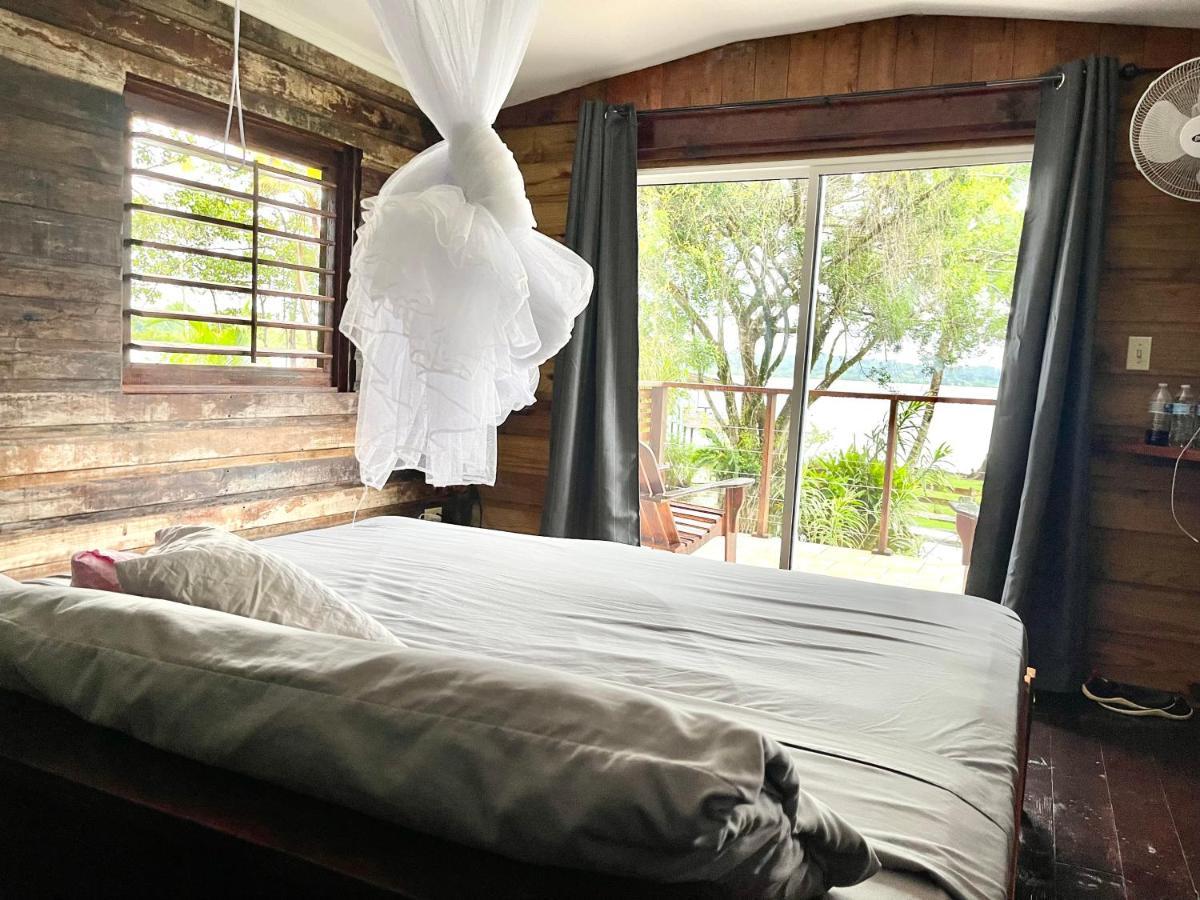 Dolphin Blue Paradise Bocas del Toro Exterior photo